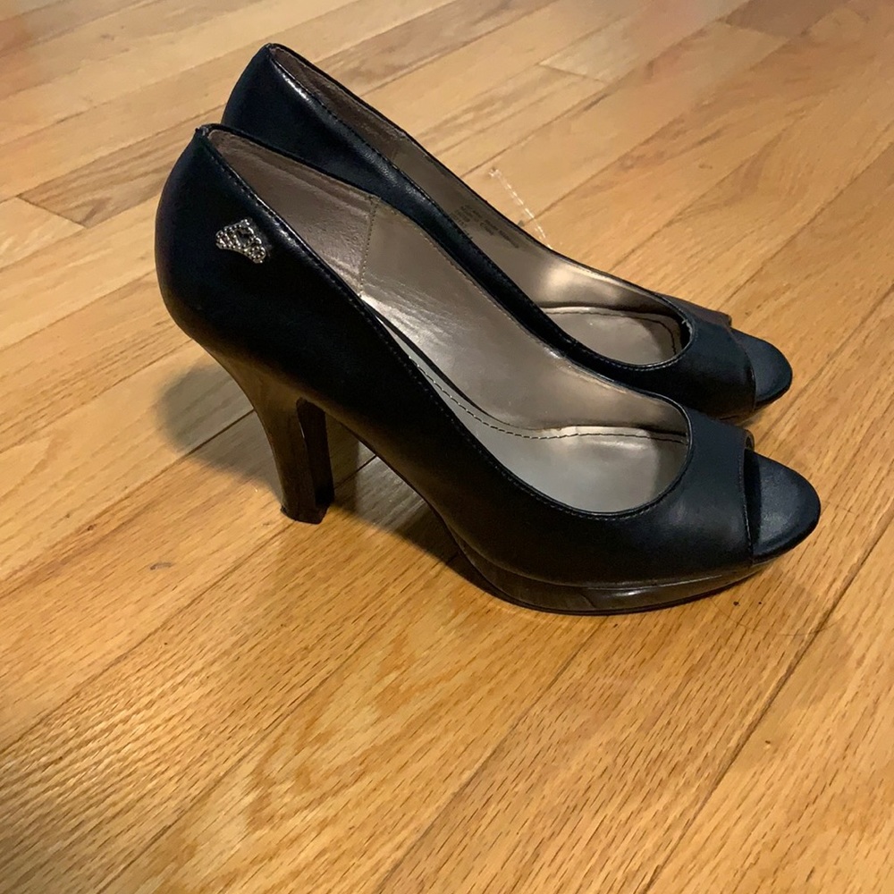Black open toe heels size 6